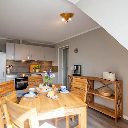 Waldhusen-warft * Pellworm